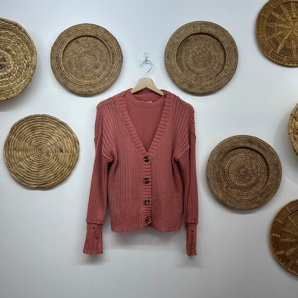 BKE Buckle Pink Button Up Knit Pointelle Tank & Cardigan Sweater Set Medium - Picture 2 of 9